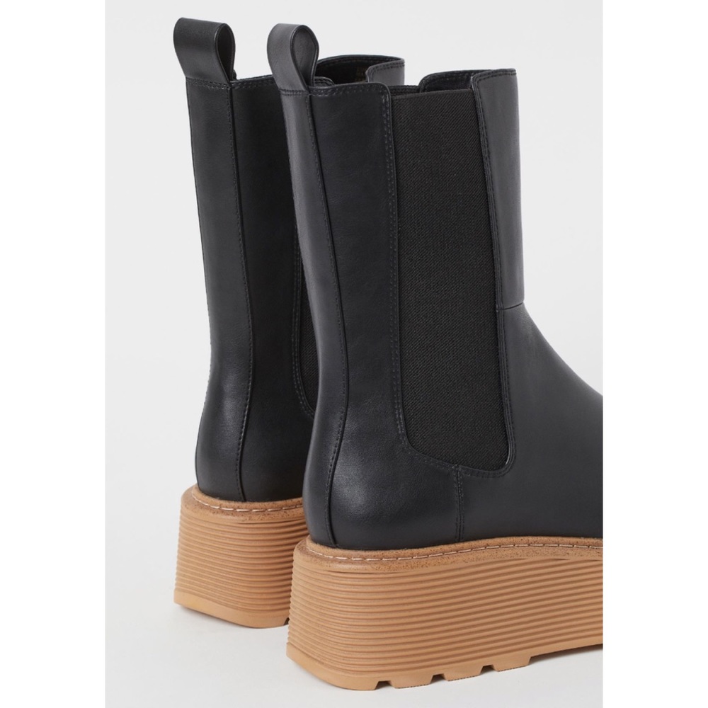 H&M Platform Chelsea Boot 2020 Model - Picture 2 of 15